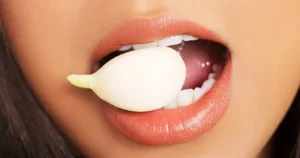 The Nightly Power of Garlic: 9 Incredible Benefits and How to Use It